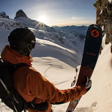 Ski Lodge Engelberg ホテル 3*
